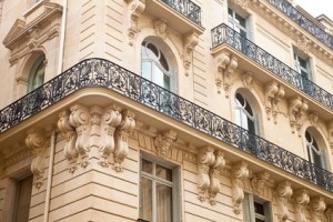 Haus mit Balkon in Paris