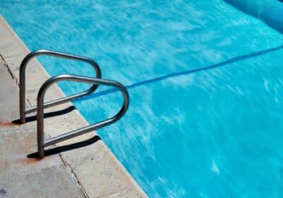 Comment bien nettoyer sa piscine avant l’été ?